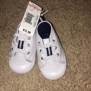 White Babies R Us shoes size 2